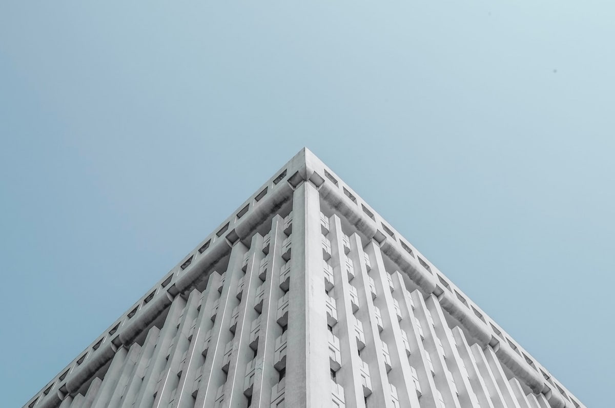 6日凌晨欧冠联赛第四轮又有好戏,重回正轨的曼城能否反制大黄蜂